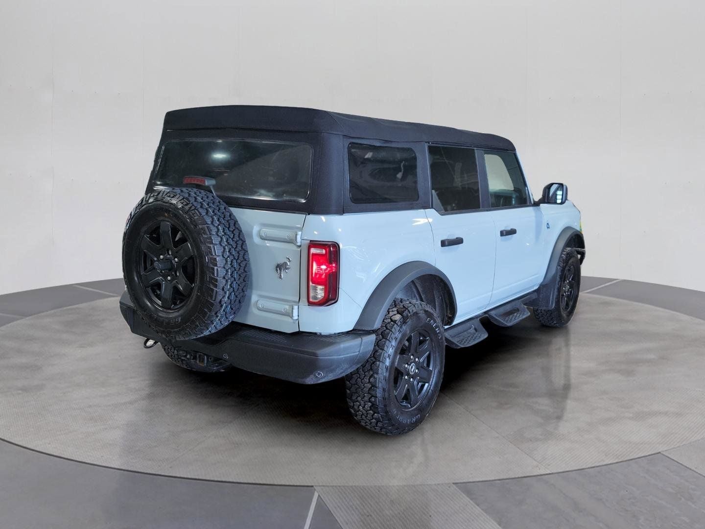 2022 Ford Bronco Black Diamond