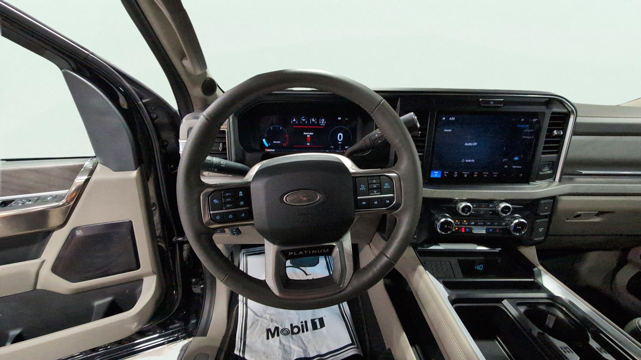 2025 Ford F-450SD Platinum DRW