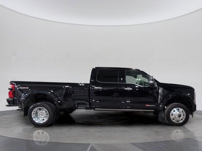 2025 Ford F-450SD Platinum DRW