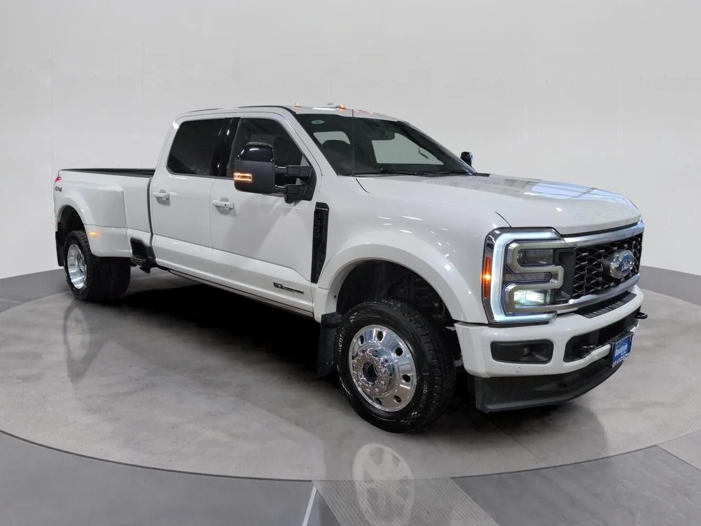 2026 Ford F-450SD Platinum DRW