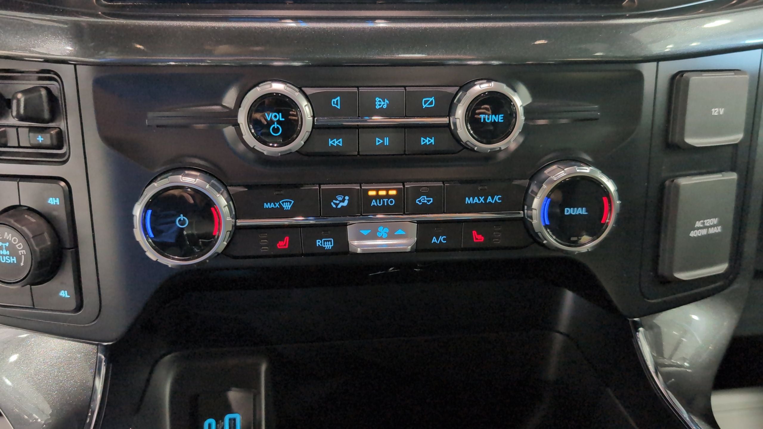 2023 Ford F-150 Base