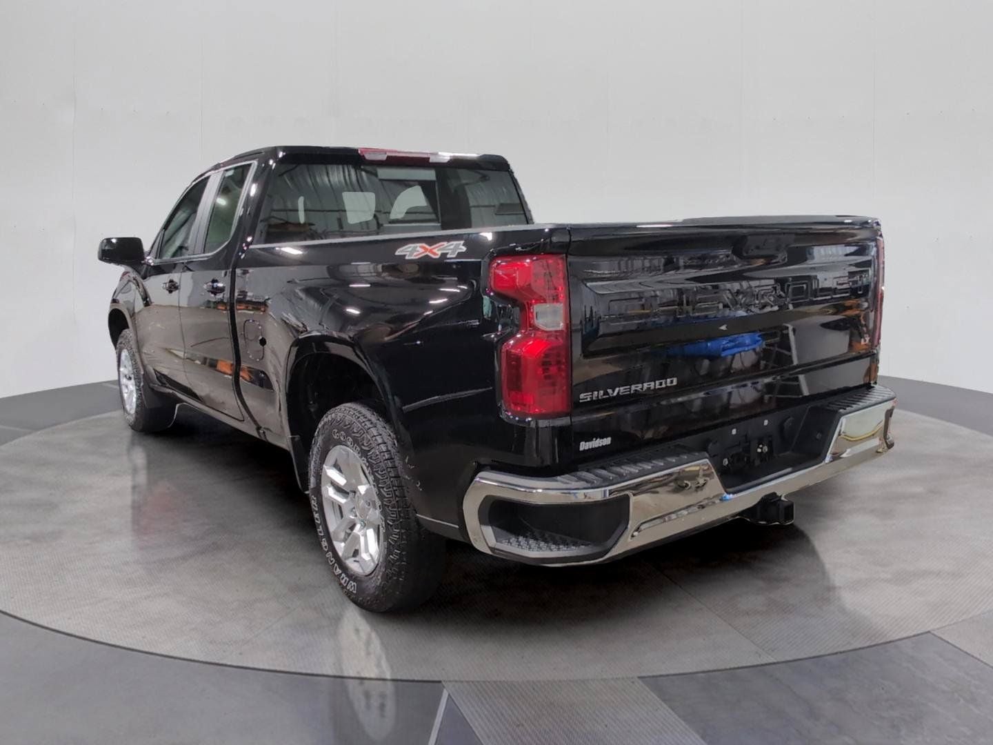 2024 Chevrolet Silverado 1500 LT LT1