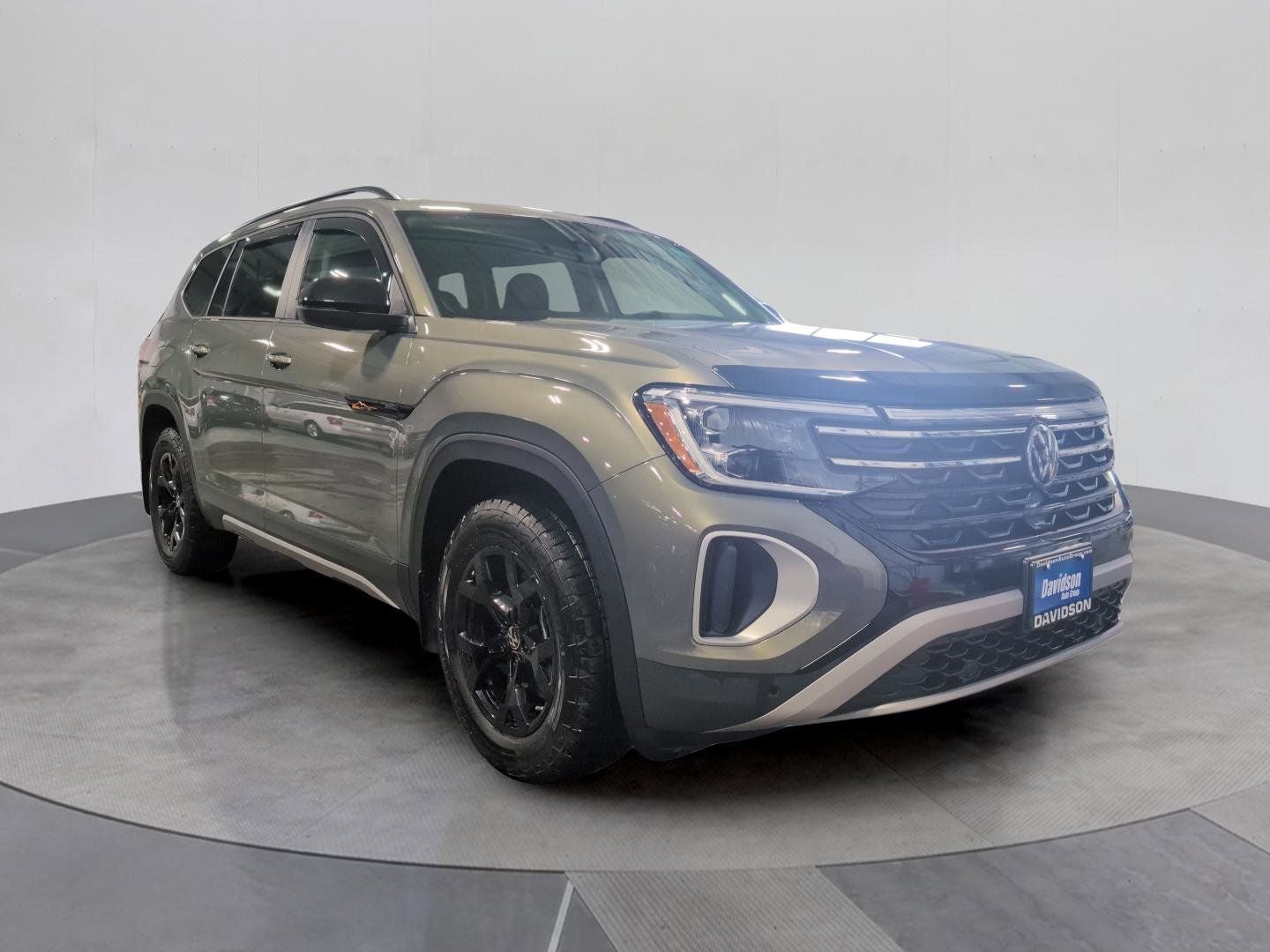 2025 Volkswagen Atlas 2.0T Peak Edition