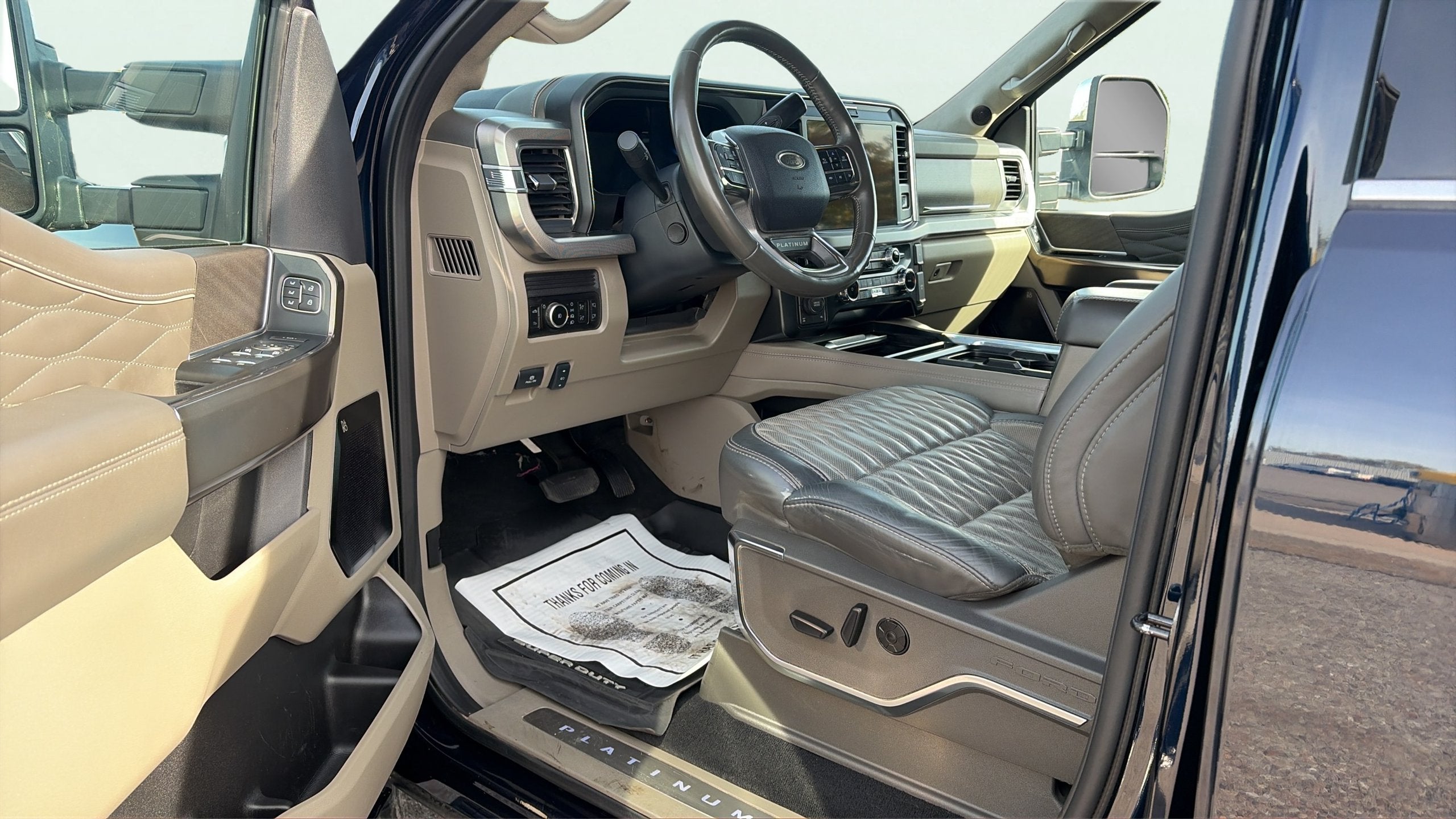 2025 Ford F-350SD Platinum