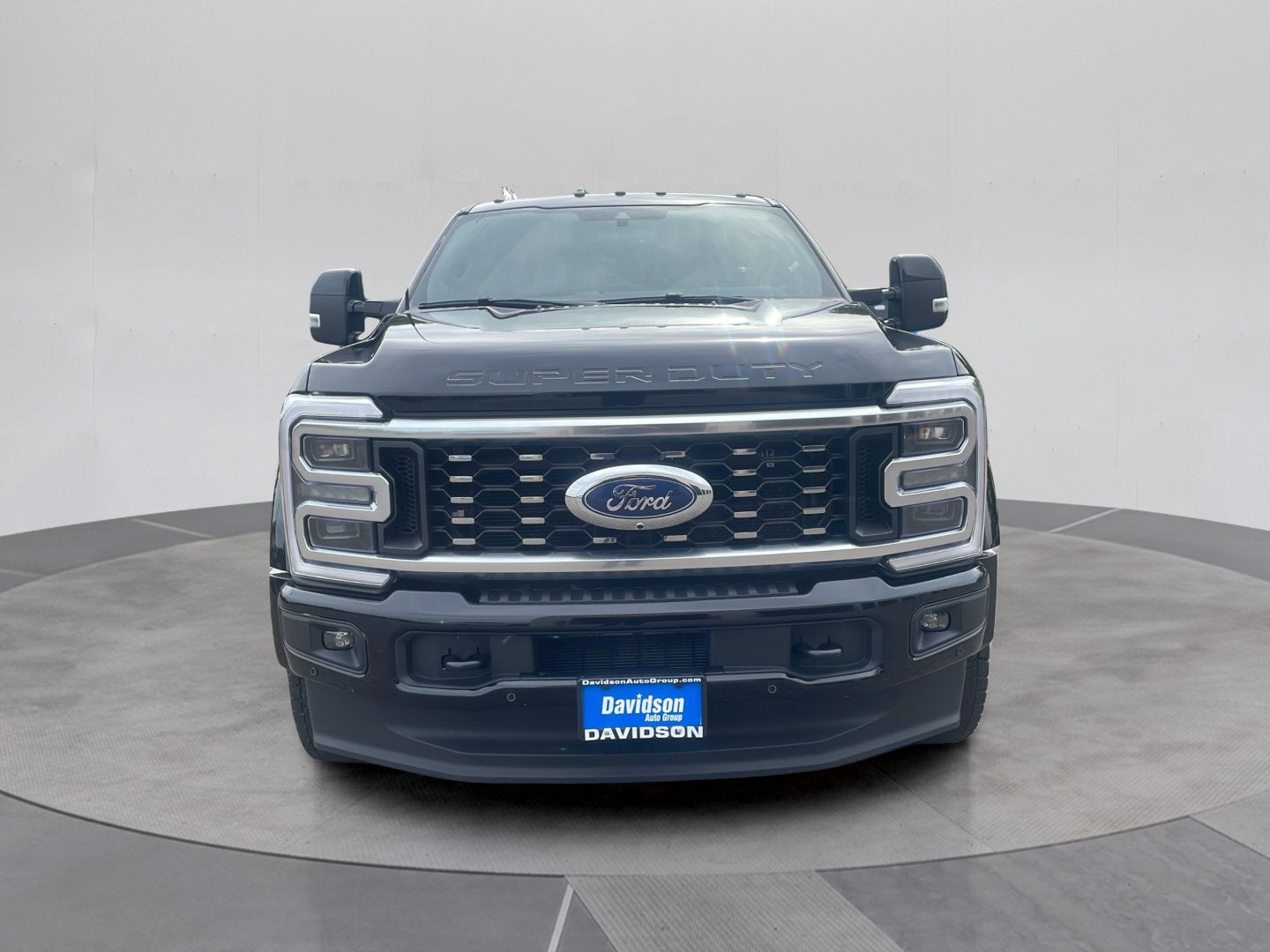 2025 Ford F-450SD Platinum DRW