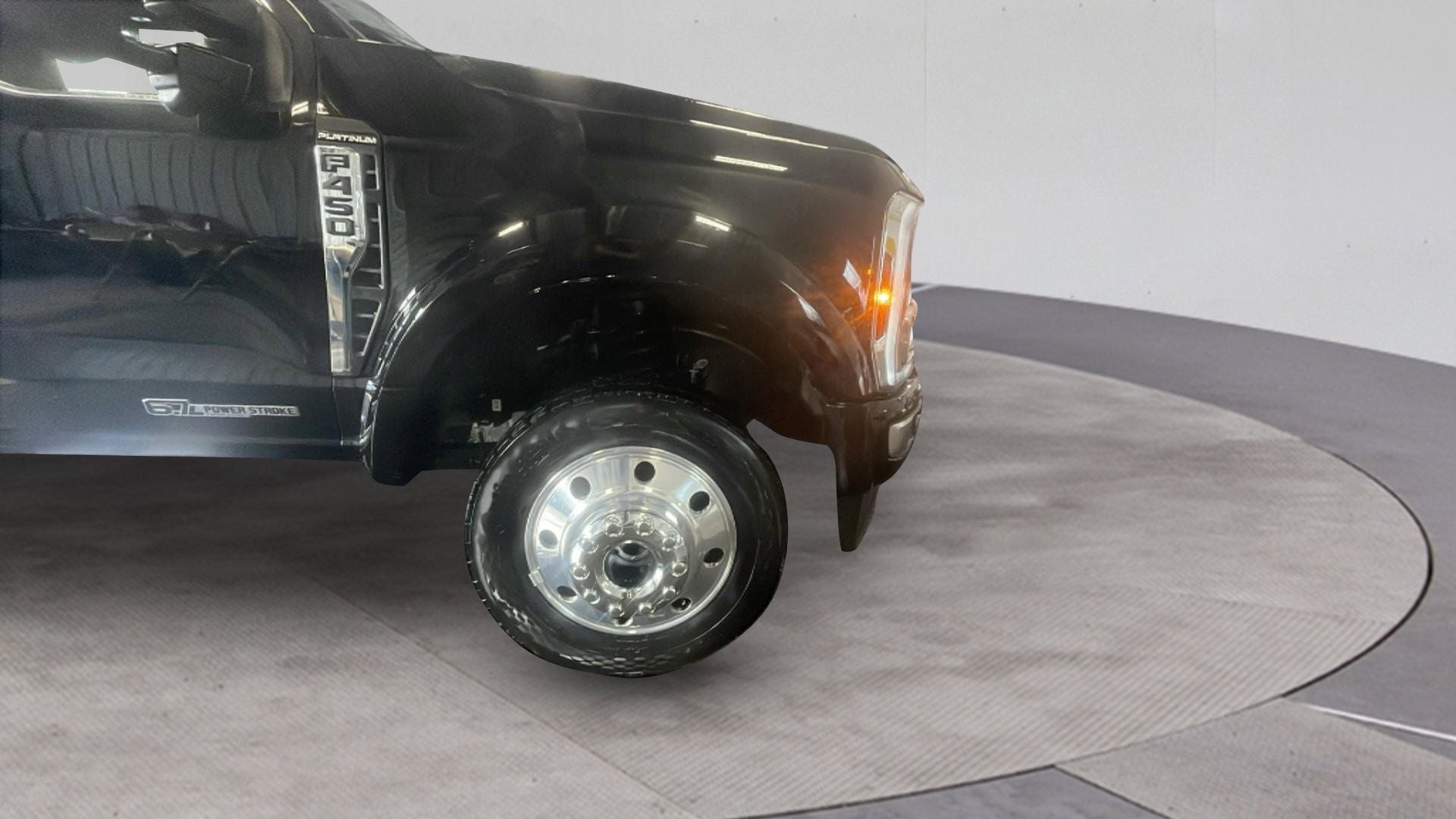 2024 Ford F-450SD Platinum DRW