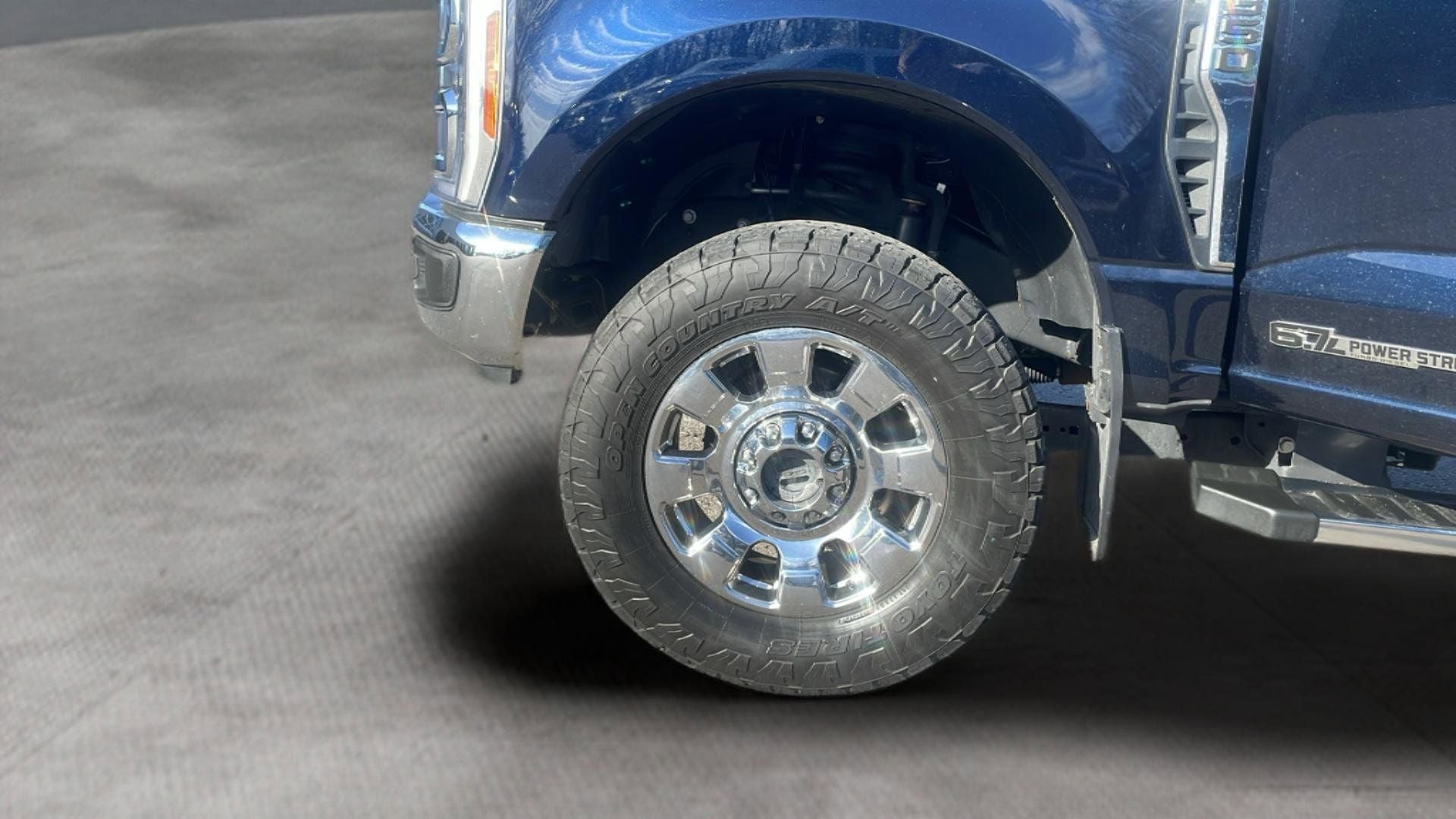 2023 Ford F-350SD Lariat