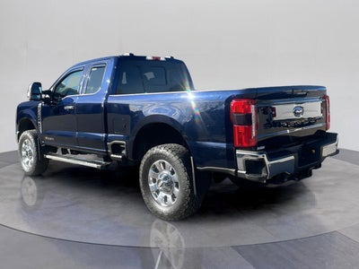 2023 Ford F-350SD Lariat