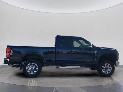 2023 Ford F-350SD Lariat
