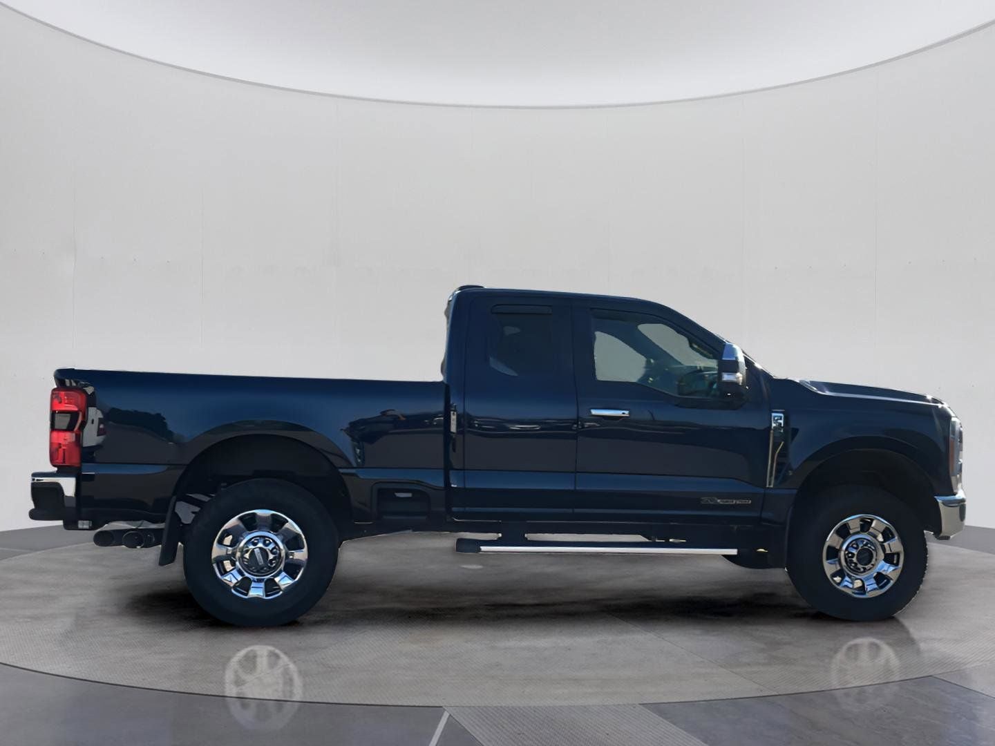 2023 Ford F-350SD Lariat