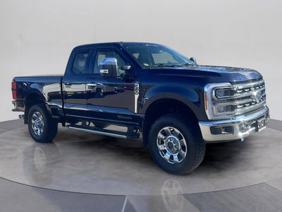 2023 Ford F-350SD Lariat