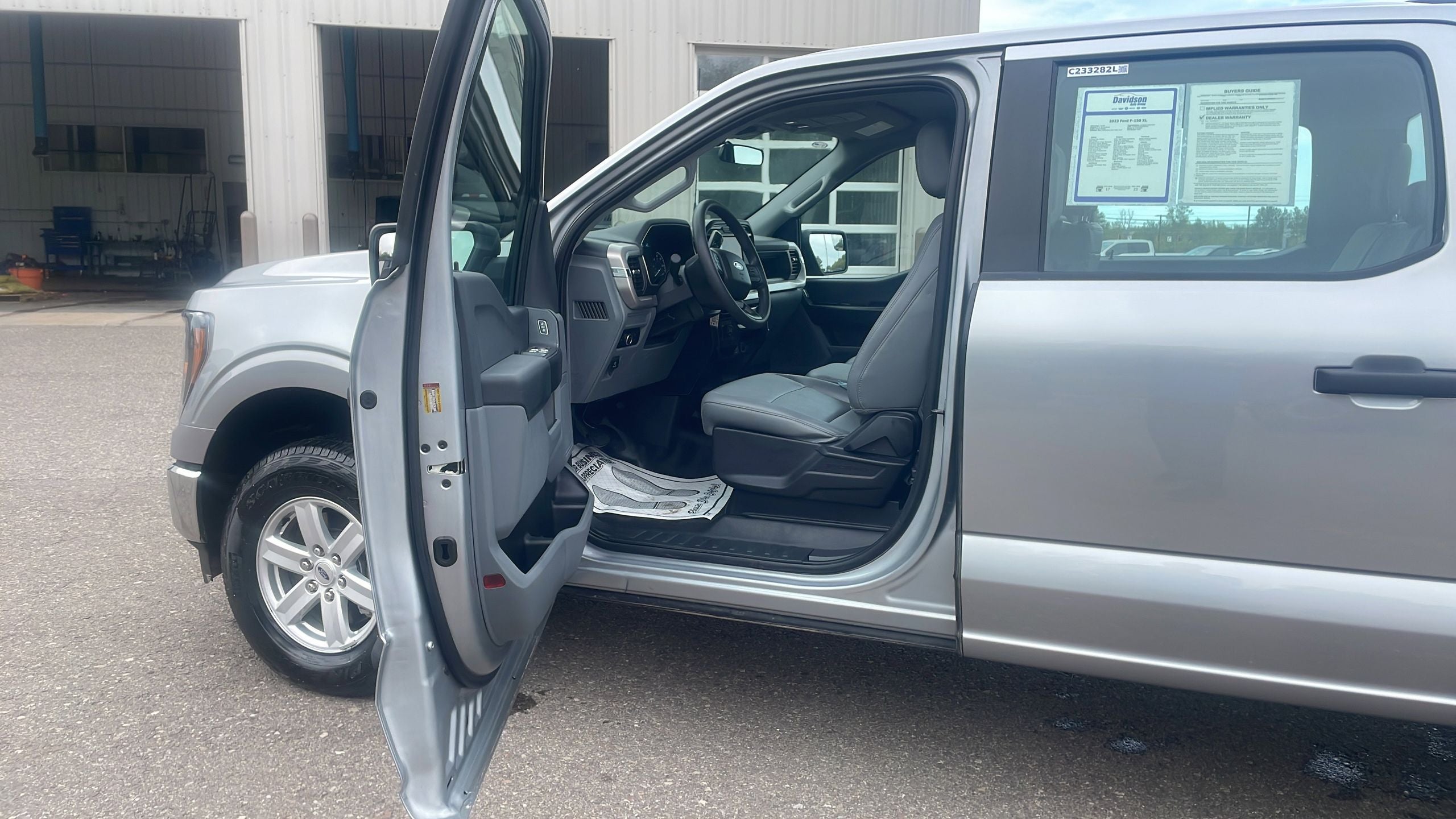 2023 Ford F-150 XL