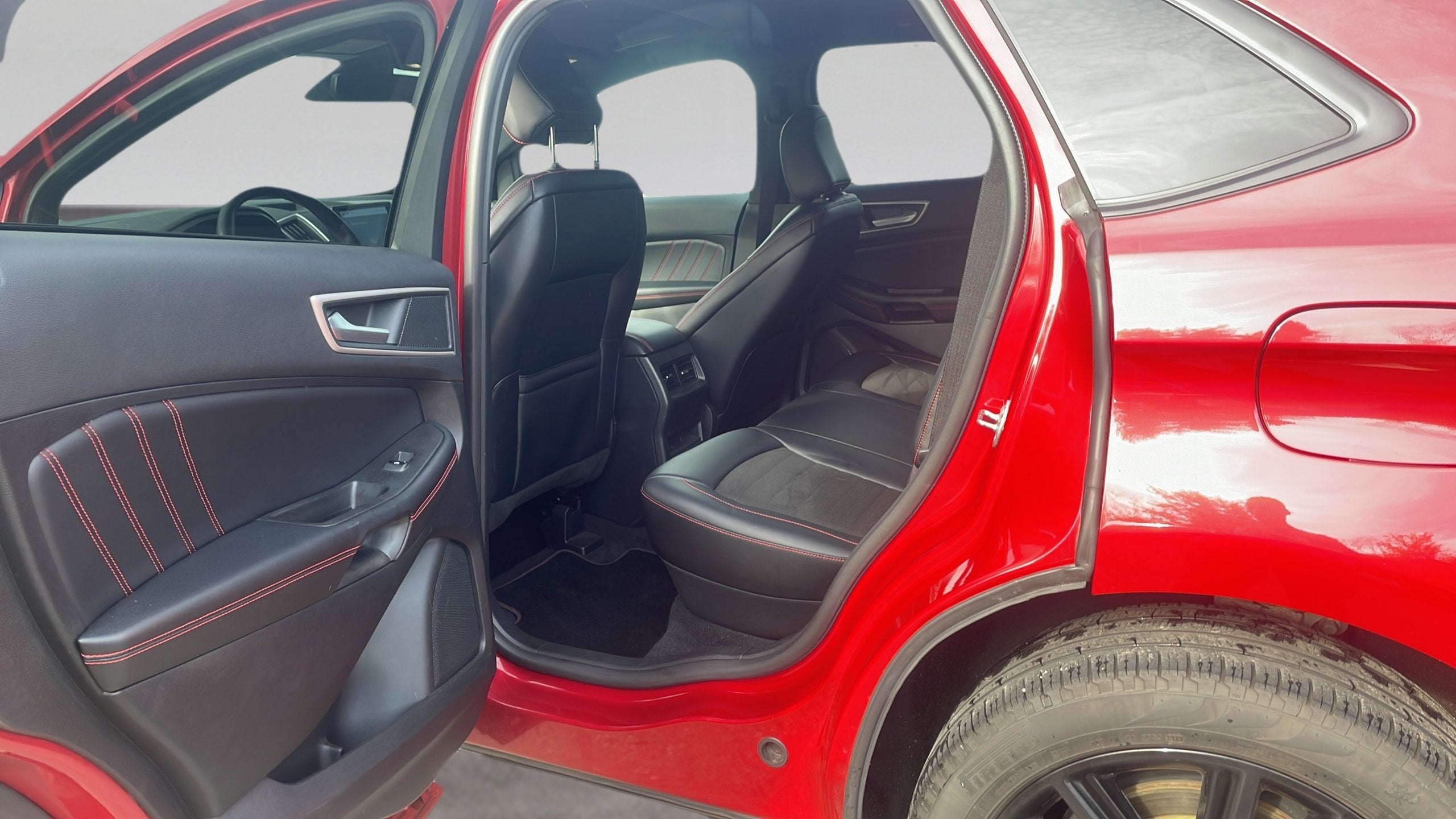 2024 Ford Edge ST Line