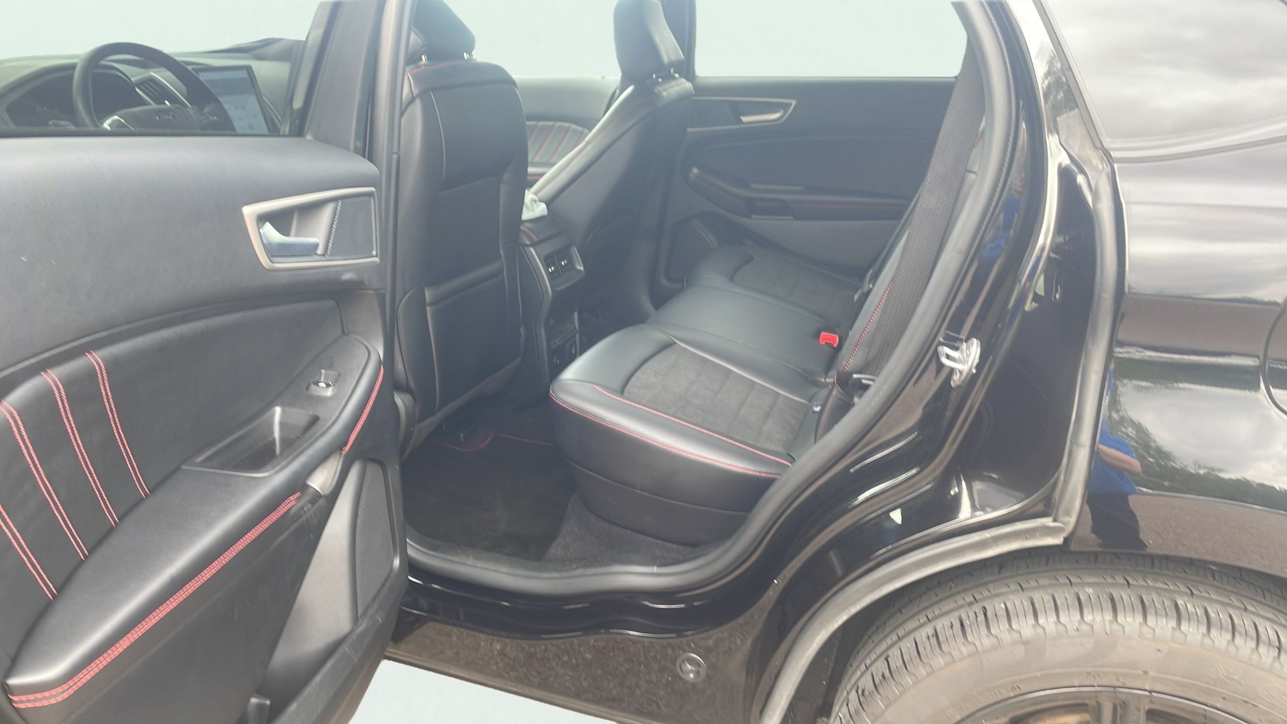 2024 Ford Edge ST Line
