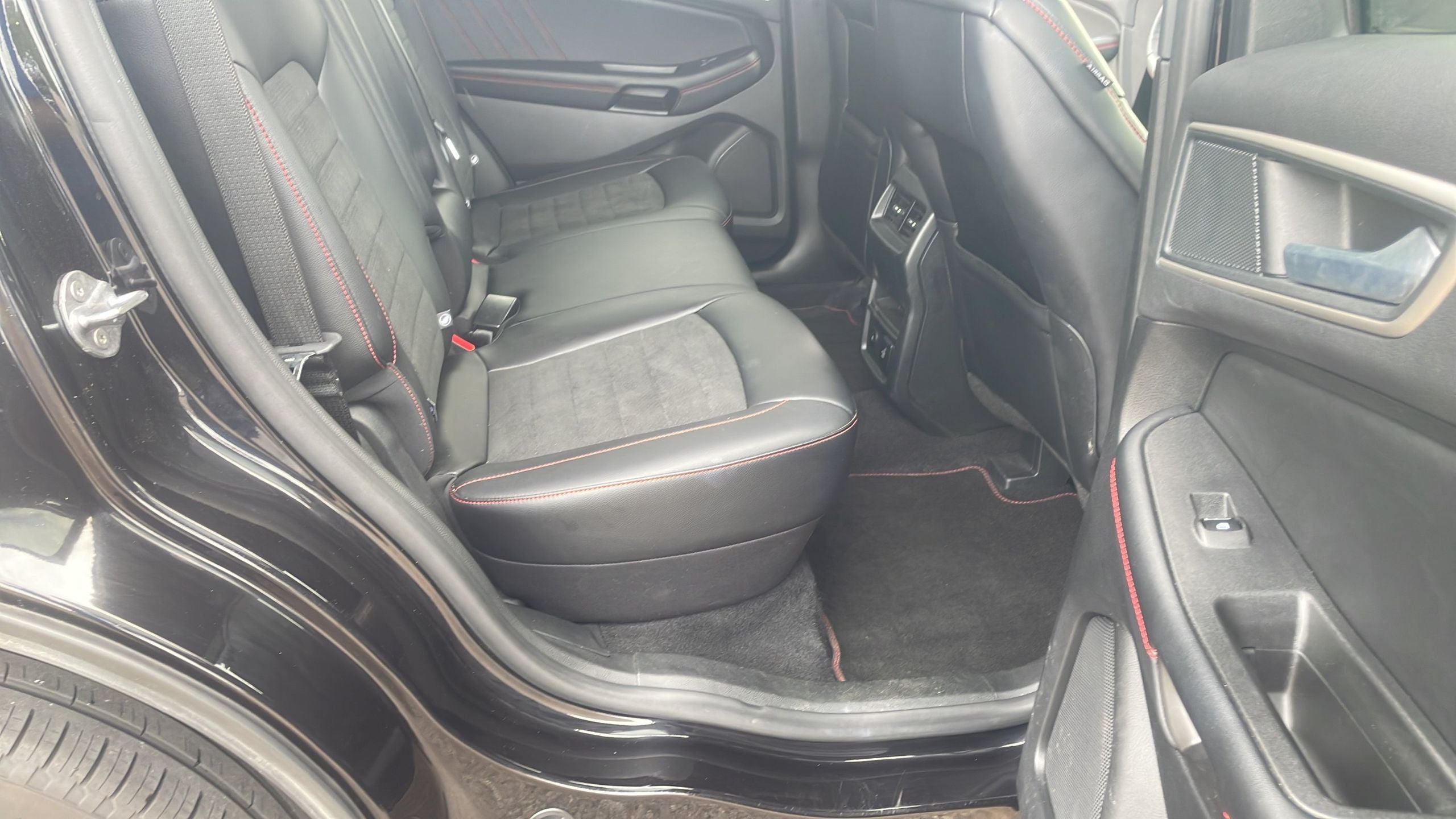 2024 Ford Edge ST Line