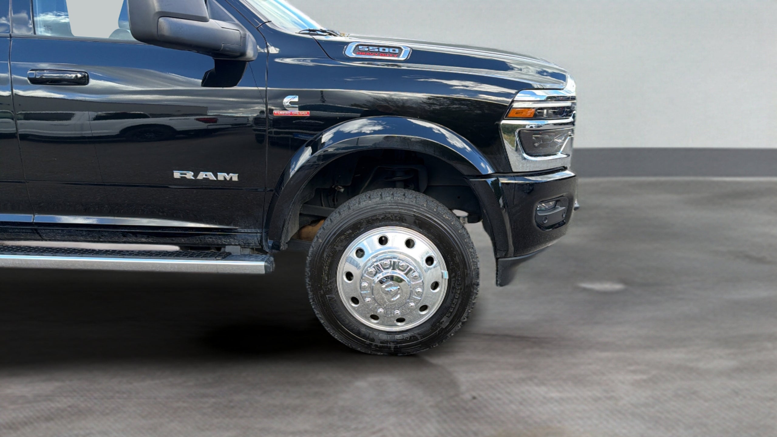 2026 RAM 5500HD Tradesman Flat Bed