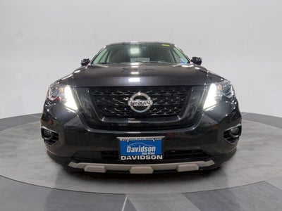 2020 Nissan Pathfinder SL