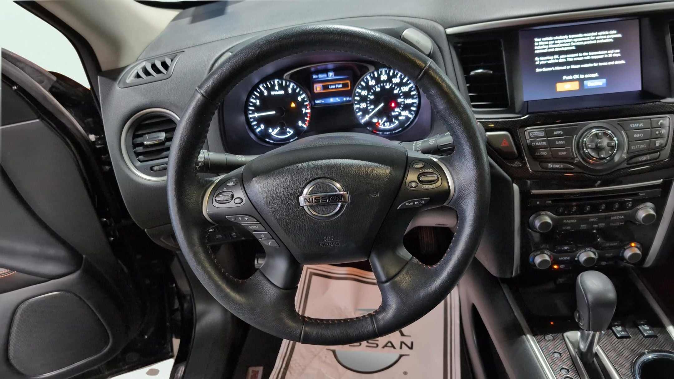 2020 Nissan Pathfinder SL