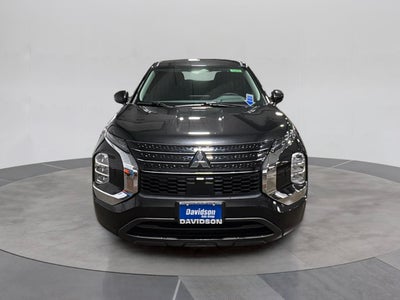 2022 Mitsubishi Outlander ES