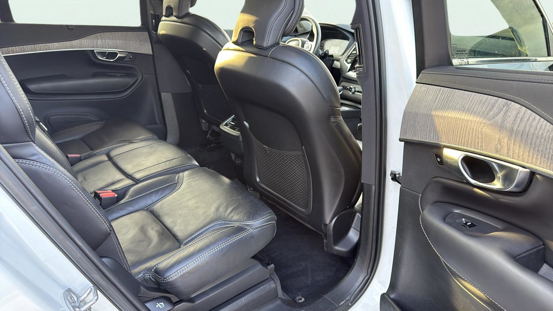 2022 Volvo XC90 T6 Inscription