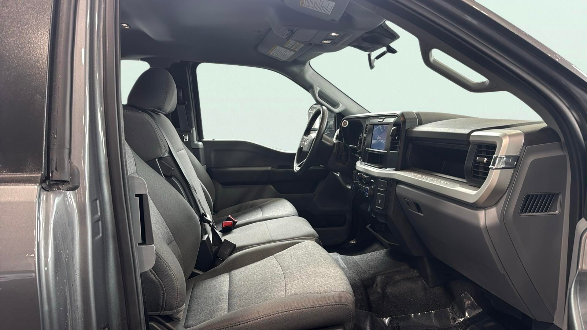 2025 Ford Super Duty F-350 SRW XL