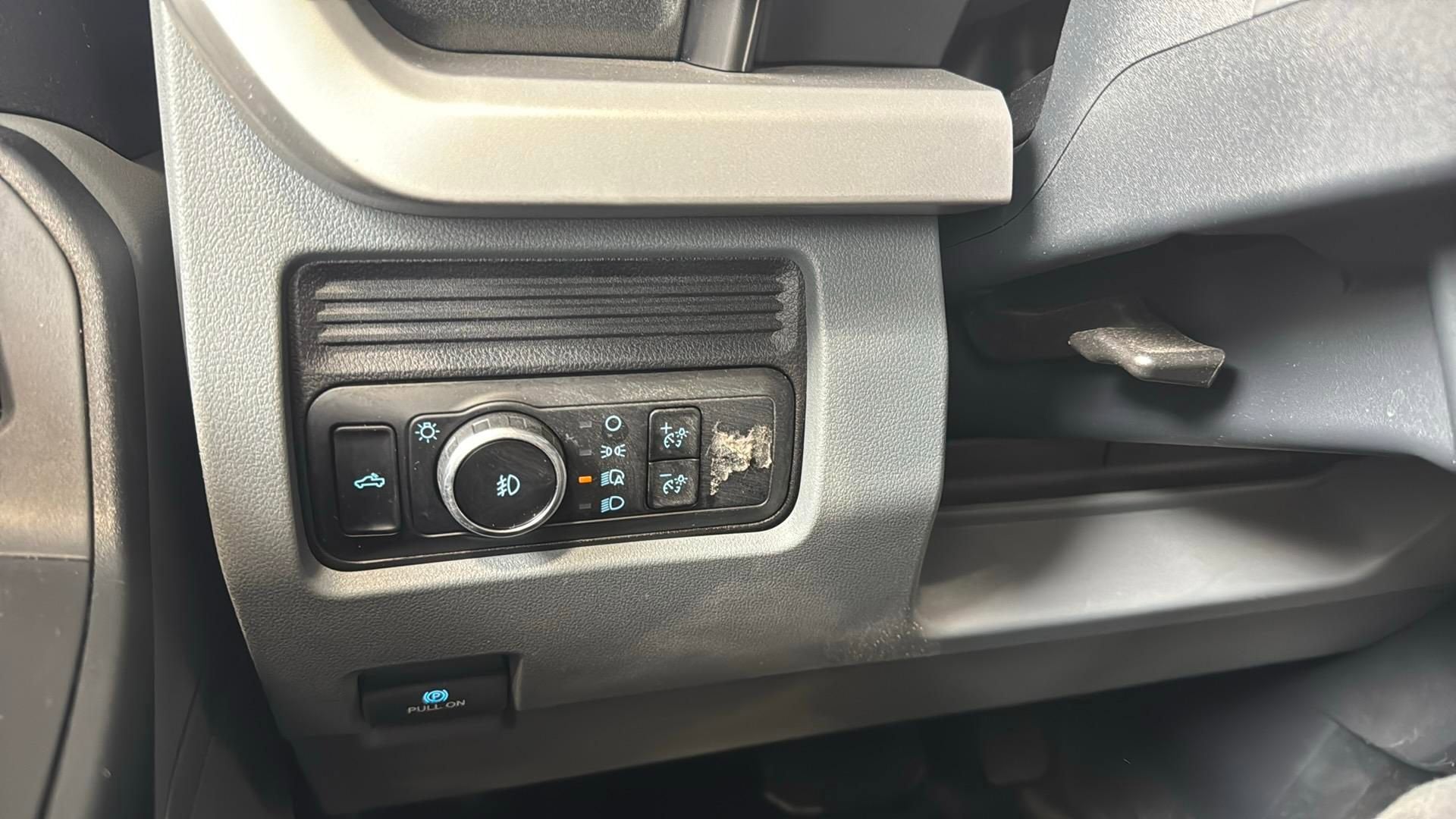 2025 Ford Super Duty F-350 SRW XL