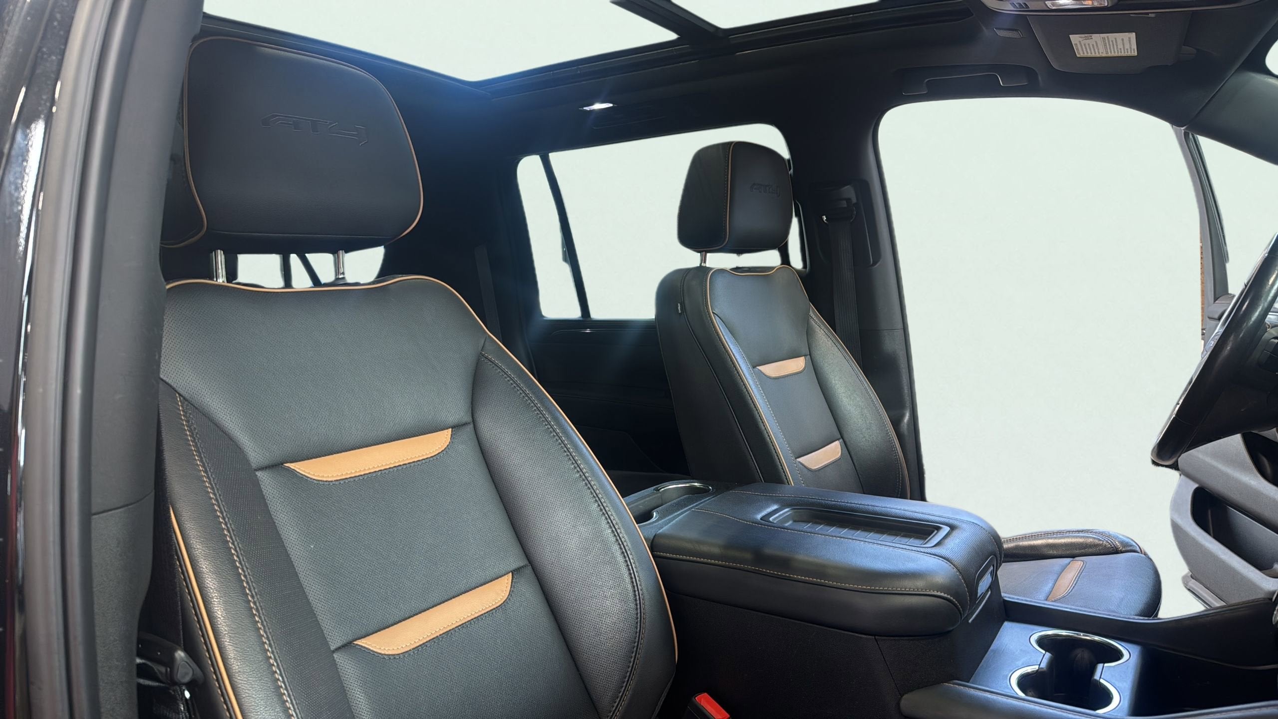 2023 GMC Yukon XL AT4