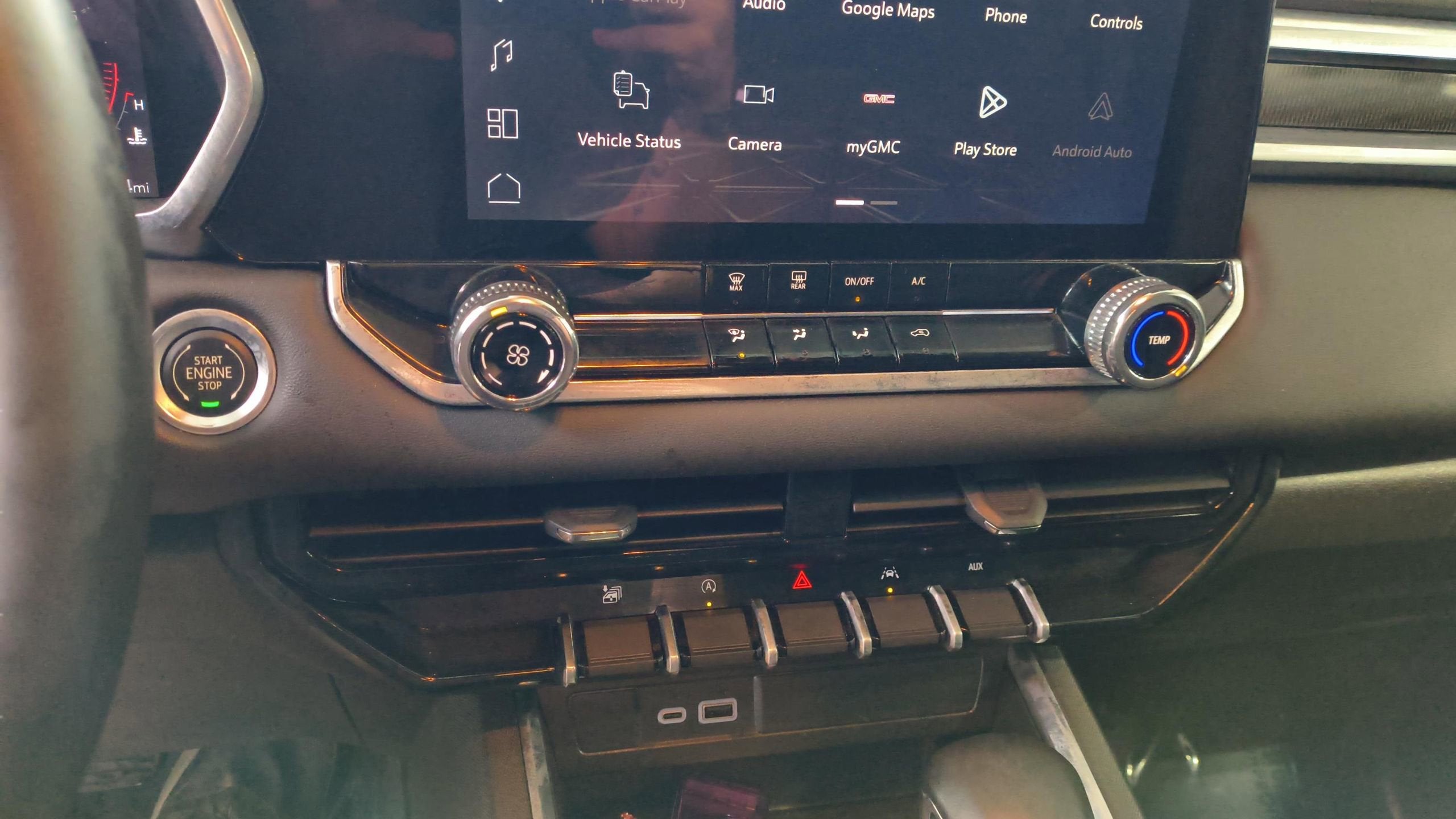 2025 GMC Canyon Elevation