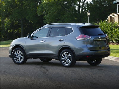 2016 Nissan Rogue SV