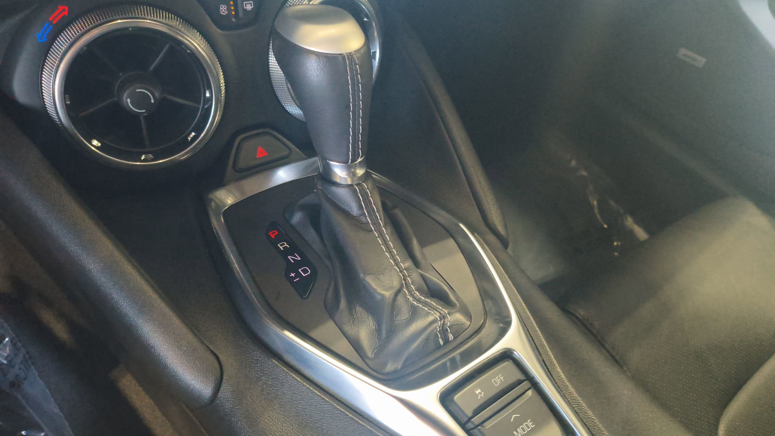 2024 Chevrolet Camaro 2LT