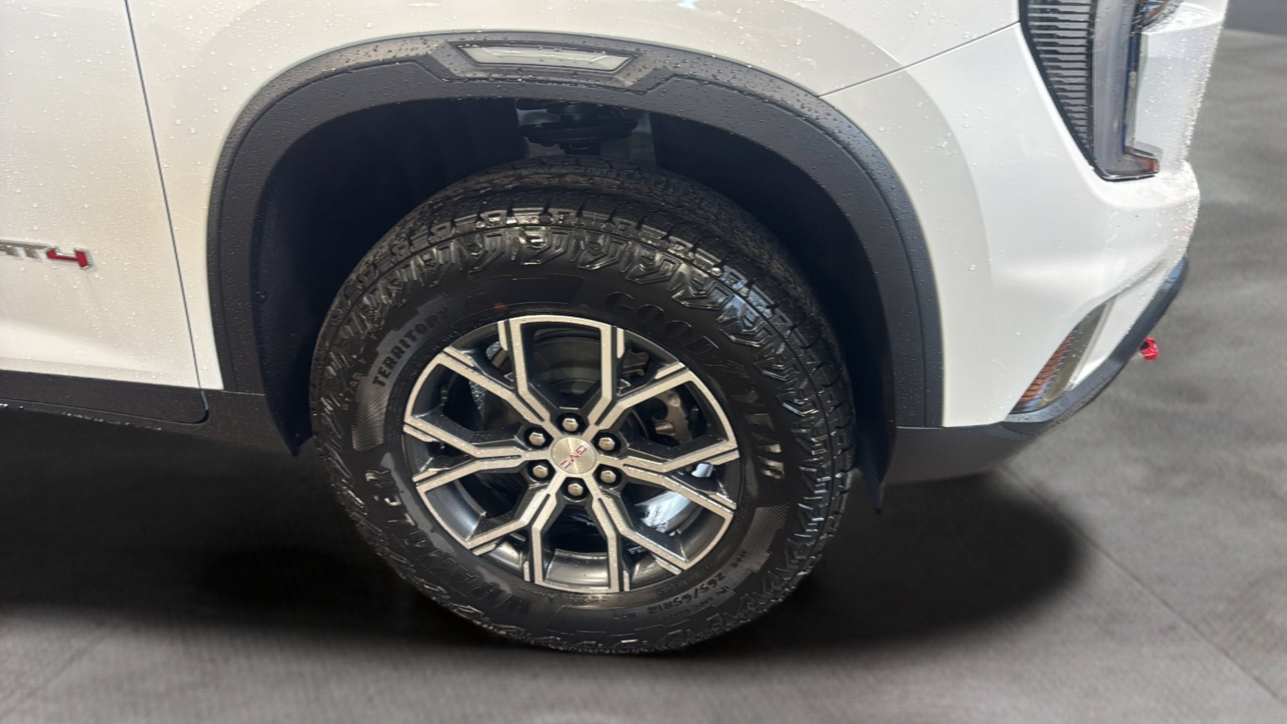 2026 GMC Acadia AT4