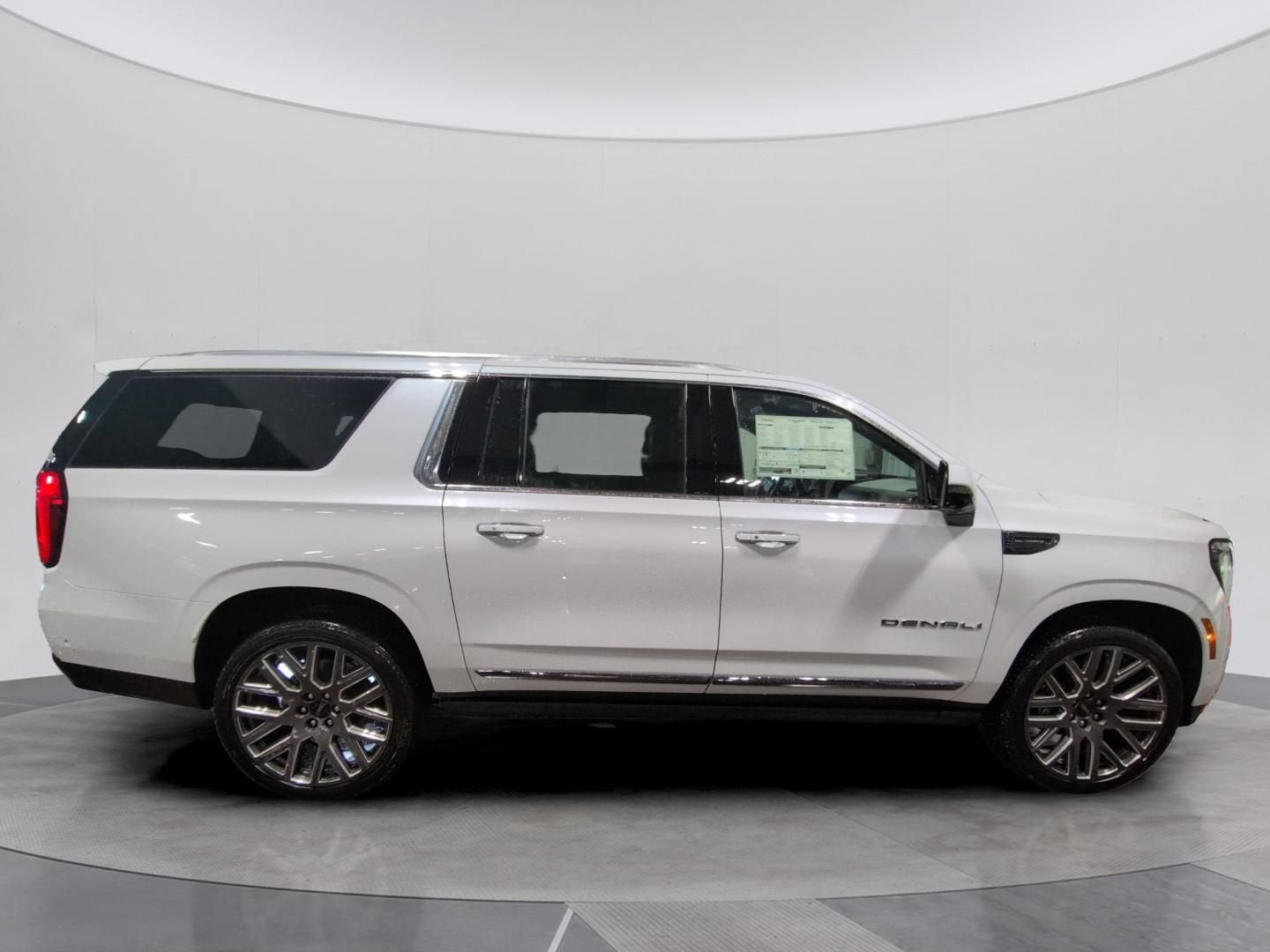 2026 GMC Yukon XL Denali Ultimate - Photo 7