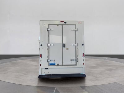 2025 GMC Savana Cutaway 3500 1WT