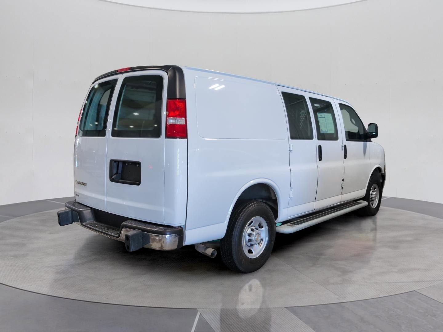2024 Chevrolet Express Cargo 2500 WT