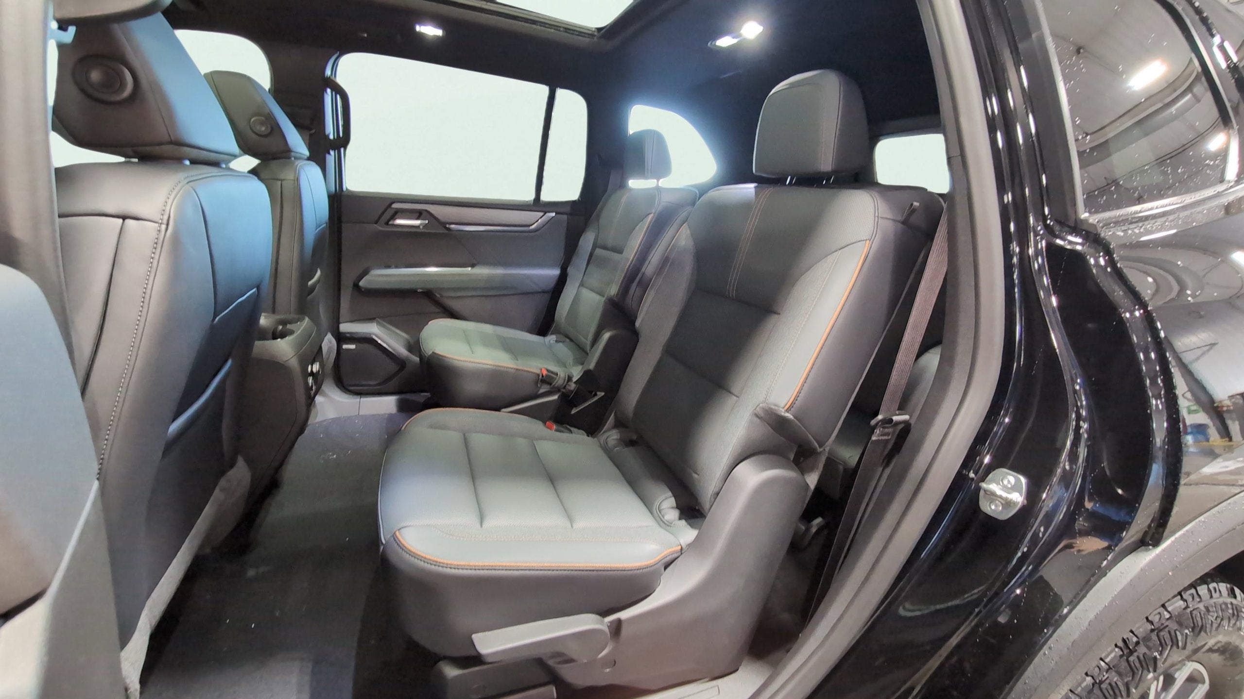 2027 GMC Acadia AT4